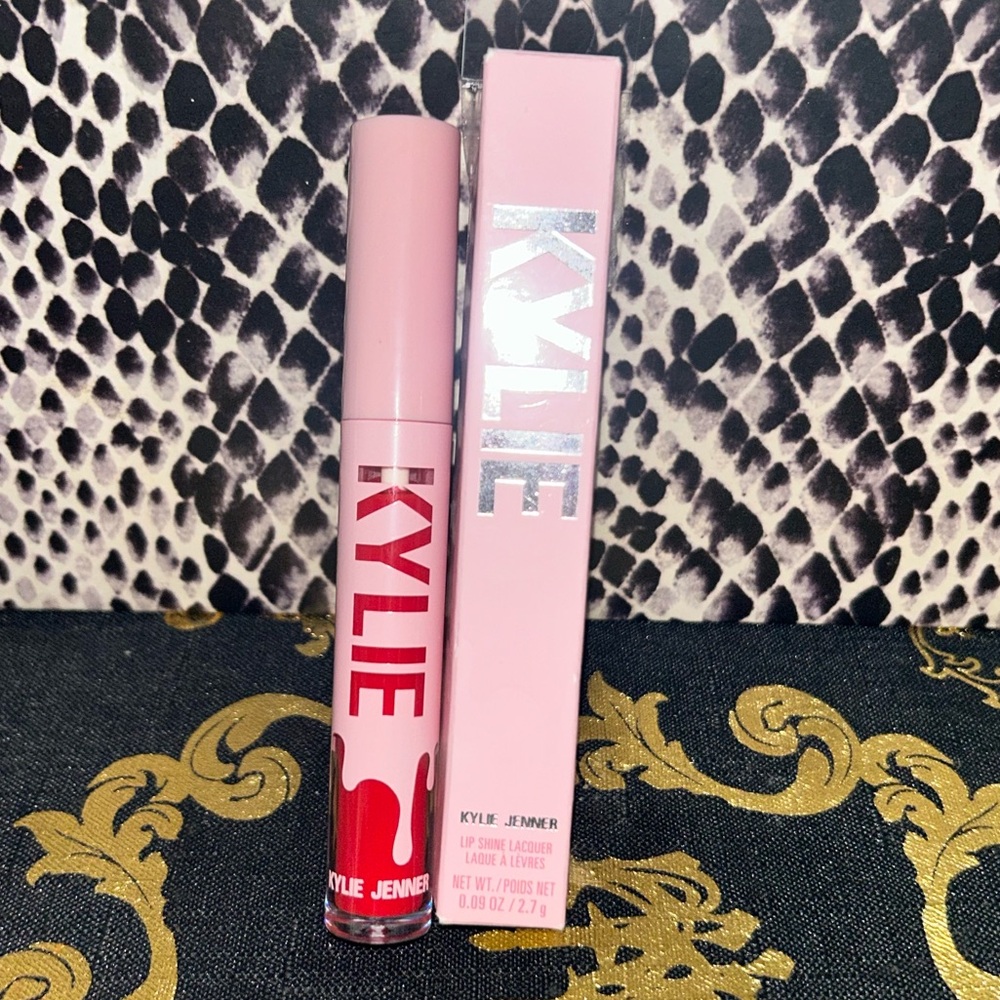 Kylie Jenner Lip Shine Lacquer #416 DON'T @ ME Bright Red Color New In Box..